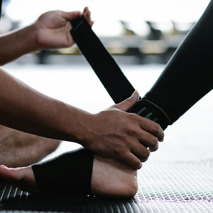 The Science of Compression Therapy: How It Boosts Recovery & Performance